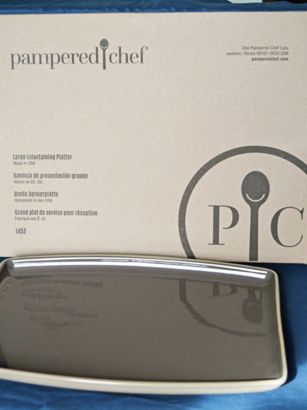 Pampered Chef Medium Entertainment greystone platter #1452